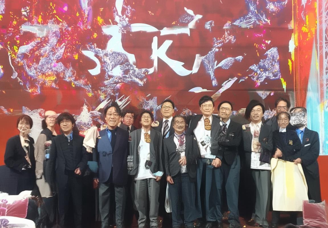 2015年NBA湖人掘金巅峰对决：科比对决新秀，战术与故事的交织(图2)